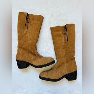 VINTAGE 70s Naturalizer Suede boots